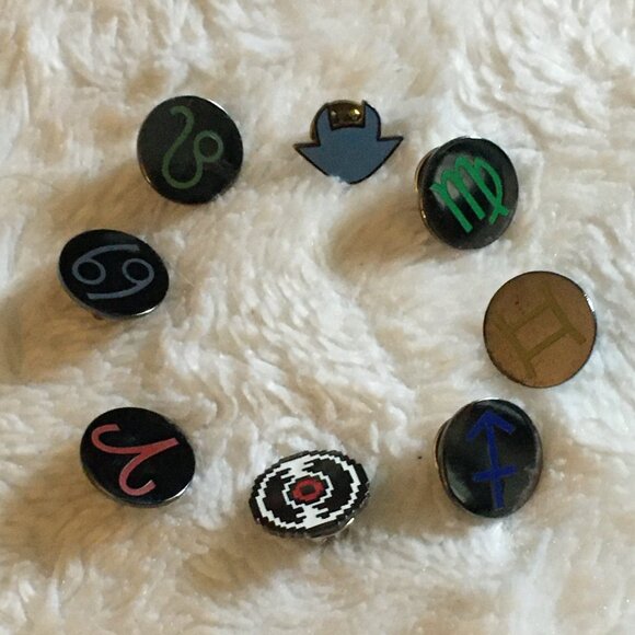 2/$25 Official Homoestuck Virgo Astrology Lapel Pin - Picture 4 of 4